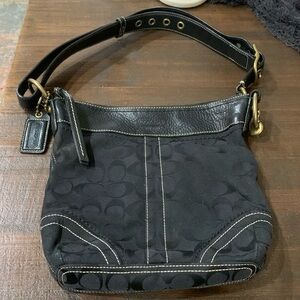 EUC Vintage Coach Legacy Signature Black Leather purse